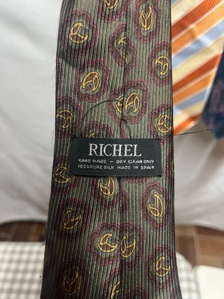 Lote 5 Corbatas Richel Carolina Herrera