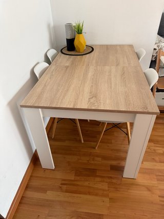Mesa extensible 140x90cm + 50cm y 4 sillas