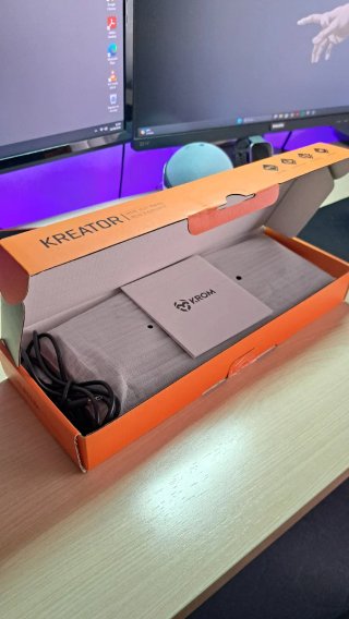 Teclado Mecánico Krom Kreator RGB