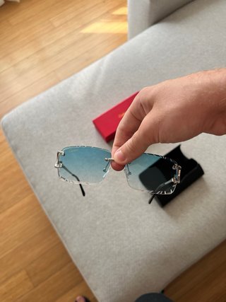 Gafas Cartier nuevas.