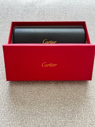 Gafas Cartier nuevas.