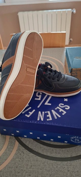 Zapatillas niño talla 36