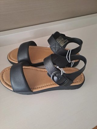 Sandalias mujer.