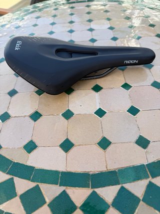 Sillín Fizik Aidon Terra X3 negro