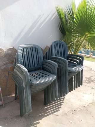 Sillas de resina apilables