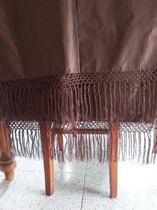 Chal XXL marrón oscuro con flecos