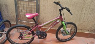 Bicicleta TEAM rosa y verde