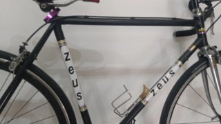 Bicicleta de carretera Zeus
