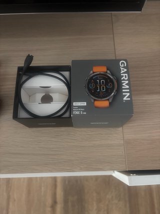 Reloj Garmin Fenix 8 AMOLED Zafiro Naranja