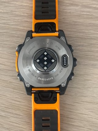 Reloj Garmin Fenix 8 AMOLED Zafiro Naranja