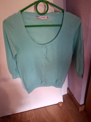 Lote 2 jerseys Zara azul y verde