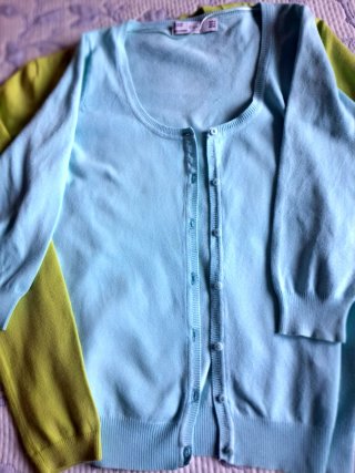 Lote 2 jerseys Zara azul y verde