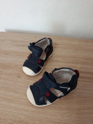 Zapatos de bebé azul