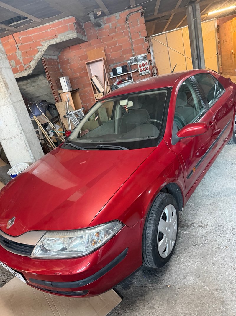 Renault Laguna 2001 - foto 1