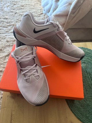Nike Metcon 10 Talla 44 Rosa/Plata
