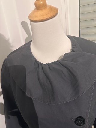 Chaqueta gabardina gris