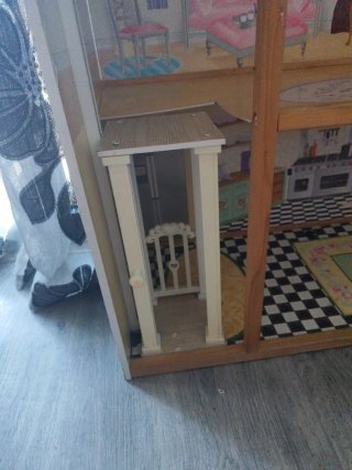 Casa de Muñecas de Madera