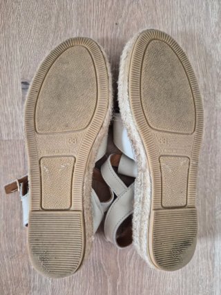 Sandalias Naguisa Pau Crudo