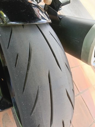 Kawasaki Z750 Naked Verde