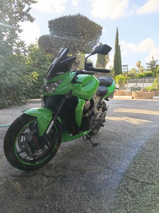 Kawasaki Z750 Naked Verde