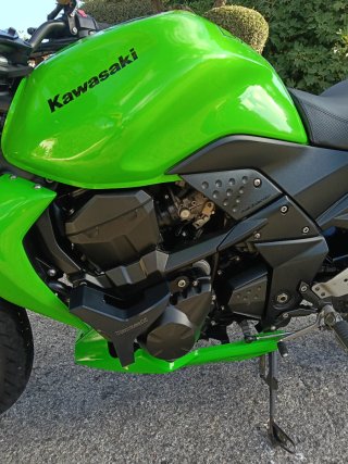 Kawasaki Z750 Naked Verde