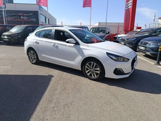 DESDE 258€ AL MES SIN ENTRADA HYUNDAI I30 FASTBACK