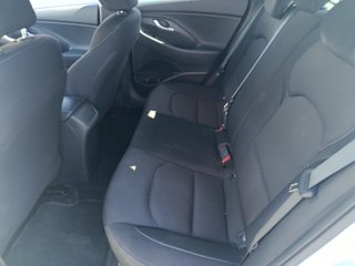 DESDE 258€ AL MES SIN ENTRADA HYUNDAI I30 FASTBACK
