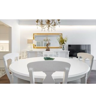 Conjunto Comedor: Mesa, Buffet y 6 Sillas