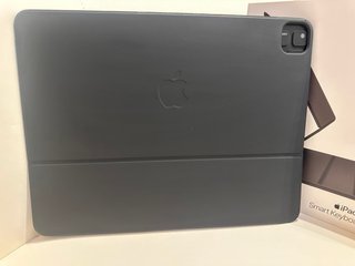 Apple Smart Keyboard Folio