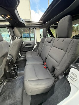 Jeep Wrangler 4p 2.0T GME Sahara 8ATX E6D