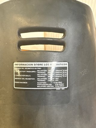 Tapa Bajo Asiento Honda Yupi 80