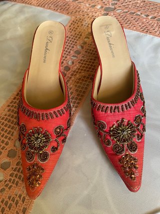 Sandalias Duxiuwen Coral Pedrería Talla 38 .
