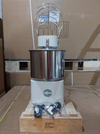 IMPASTATRICE EVO 10LT PER 8KG DI MASSA TOTALE