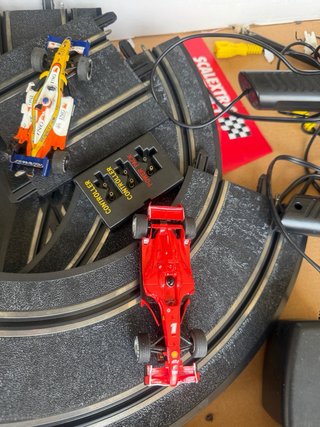 Scalextric Compact: Coches, pistas y mandos