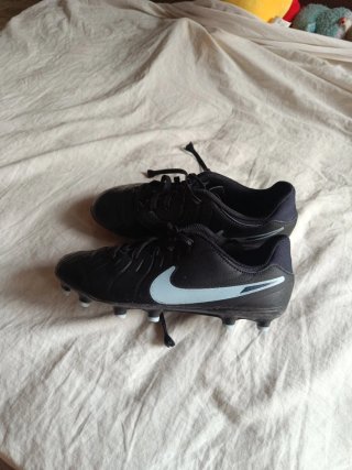 Botas de fútbol Nike Talla 36