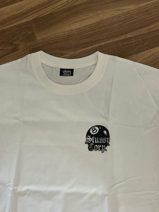 Camiseta Stussy 8 Ball Negra y Blanca
