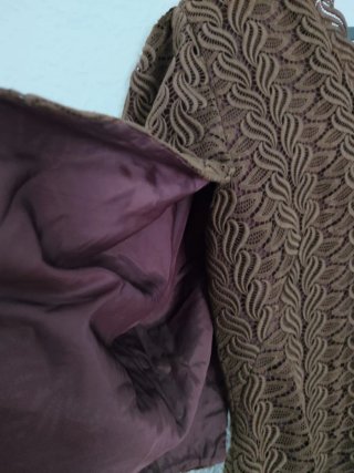 Abrigo terciopelo marron y vestido verde