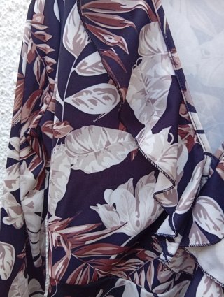 Vestido estampado hojas manga larga