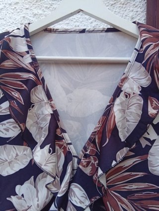 Vestido estampado hojas manga larga