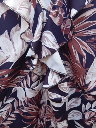 Vestido estampado hojas manga larga
