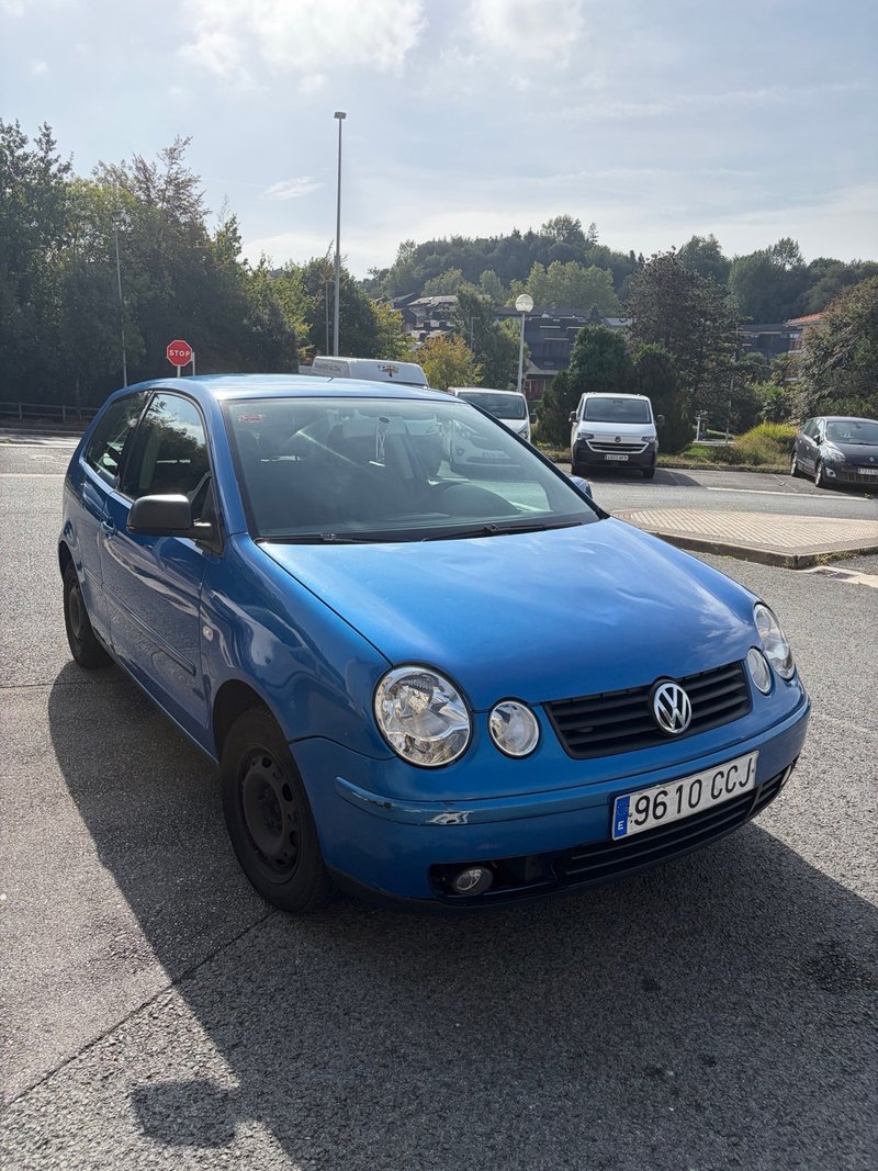 Coche Volskwagen Polo 1.4 75cv - foto 1
