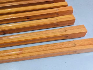11 Palos de madera fresados para decoración