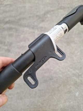 Bomba de bici bidireccional