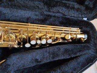 Saxofón Alto Yamaha.