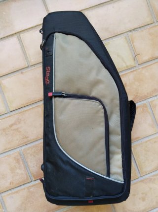 Saxofón Alto Yamaha.