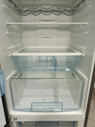 Nevera Electrolux No Frost 1.85c60cm