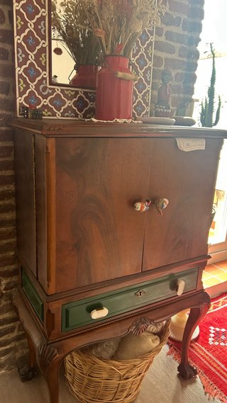 Mueble Bar Vintage Madera y Cristal.