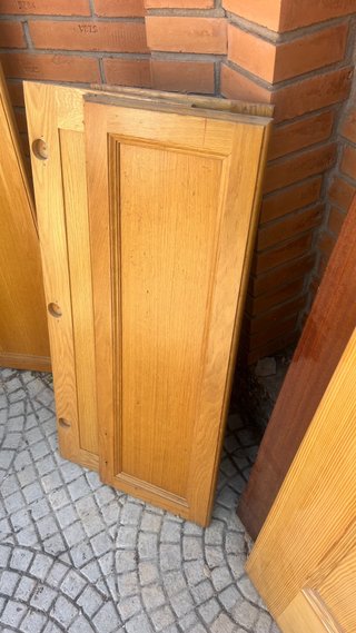 Pack puertas madera + patas mesa cocina