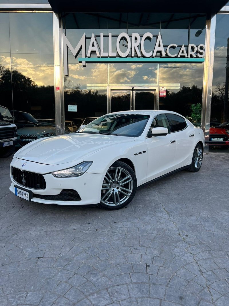 Maserati Ghibli 3.0 V6 BT 330cv RWD - foto 1