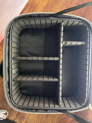 Organizador de maquillaje con espejo y luz